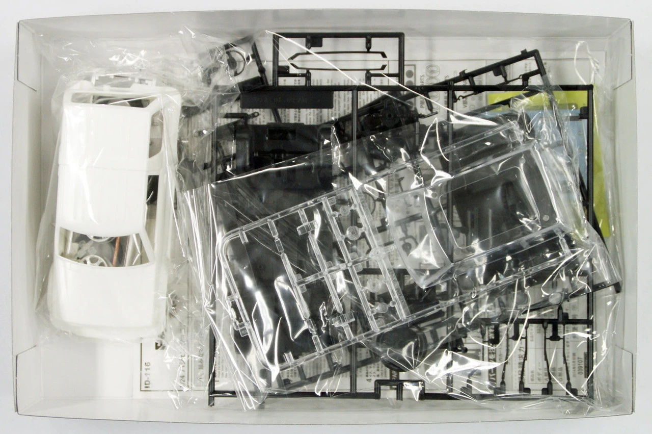 Fujimi Inch Up 1/24 Mitsubishi Pajero Jr. ZR-II Plastic Model 2 Fujimi Inch Up 1/24 Mitsubishi Pajero Jr. ZR-II Plastic Model - Image 2