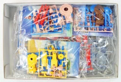 Aoshima 08713 Gerry Anderson Thunderbirds Excavator & Pilot Set Non-Scale Kit