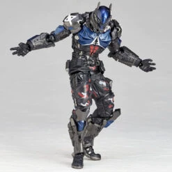 Kaiyodo Amazing Yamaguchi No.024 Arkham Knight Figure (Batman) -Model Toys 4537807013316 61aea614833aba86c6316d93fabea32c 59004.1642736607