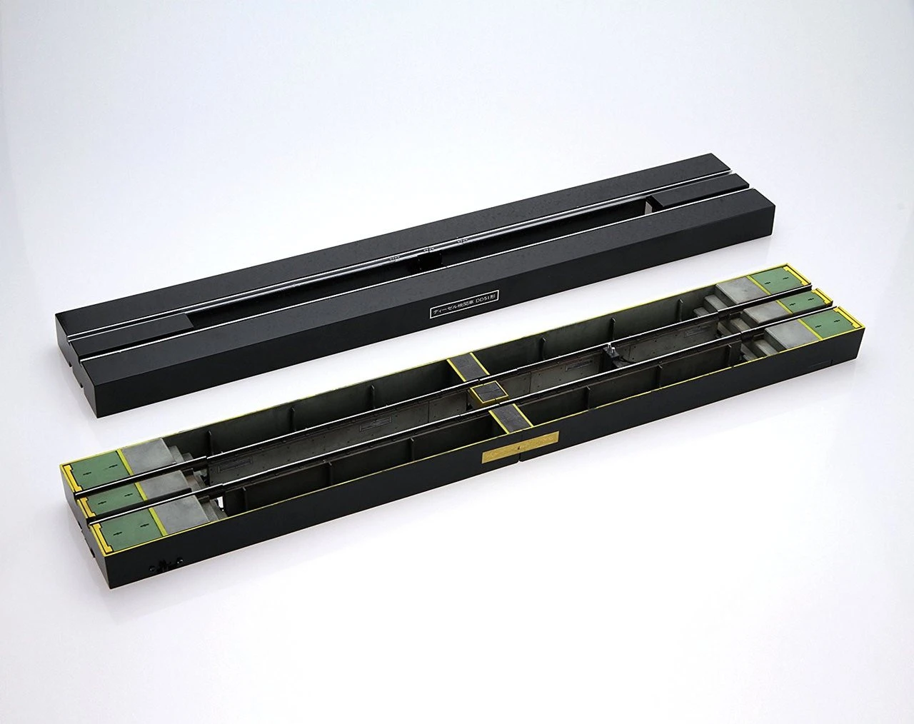 Aoshima 09987 Train Museum OJ Series #03 Diesel Locomotive DD51 Renewed 1/45 13 Aoshima 09987 Train Museum OJ Series #03 Diesel Locomotive DD51 Renewed 1/45 - Image 13