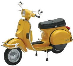 Aoshima Skynet 97267 Vespa P200E 1978 / Yellow 1/12