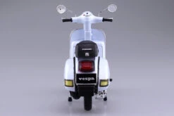 Aoshima Skynet 03395 Vespa P200E (1978/White) 1/12 Scale Finished Model -Model Toys 4905083103395 6 06284.1501645617
