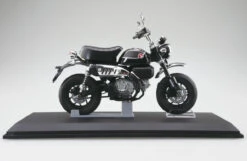 Aoshima SKYNET 1/12 Honda Monkey 125 '22 Pearl Shining Black Finished Model -Model Toys 4905083111222 01645f3e9824badc6128371e824b7168 99334.1676536503