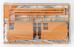 Hasegawa 1/12 Park Bench & Trash Can Plastic Model -Model Toys 4967834620100 3 59762.1678086222