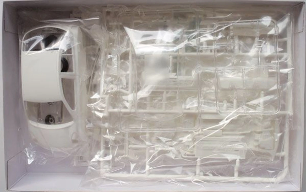 Fujimi Inch Up 1/24 Nissan March 14e 5-door Plastic Model 2 Fujimi Inch Up 1/24 Nissan March 14e 5-door Plastic Model - Image 2