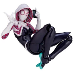 Kaiyodo Amazing Yamaguchi 004 Marvel Comic Spider-Gwen Revoltech Figure -Model Toys ay 004 zoom01 83784.1488341661