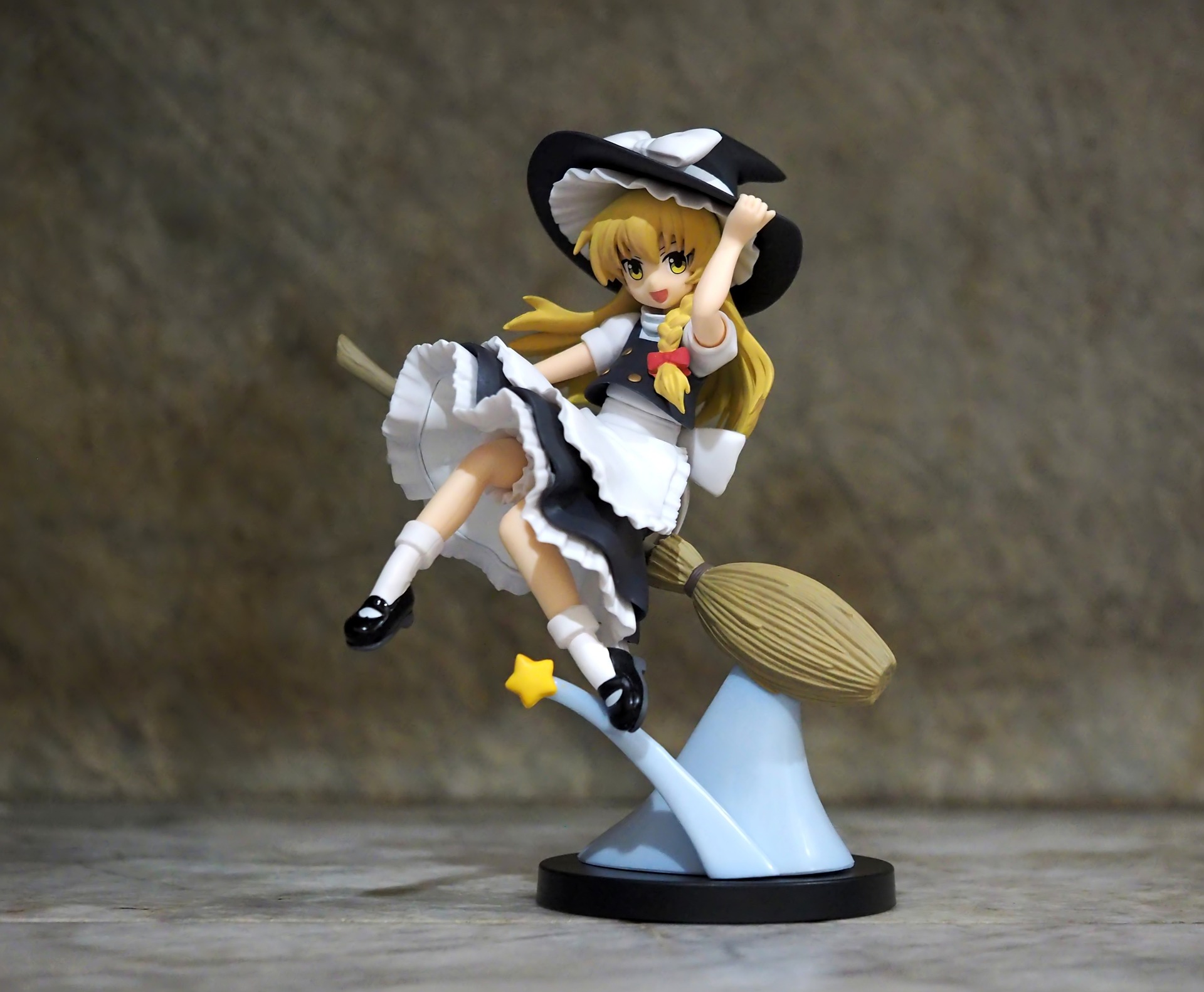 Model Toys -Model Toys im off to the moon 4410206 1920